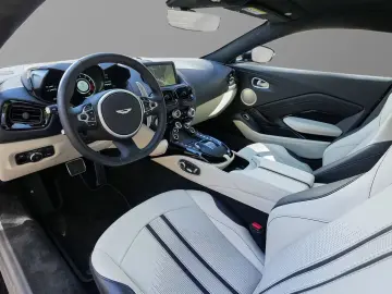 Aston Martin V8 Vantage Vantage V8 Coupe Onyx Black