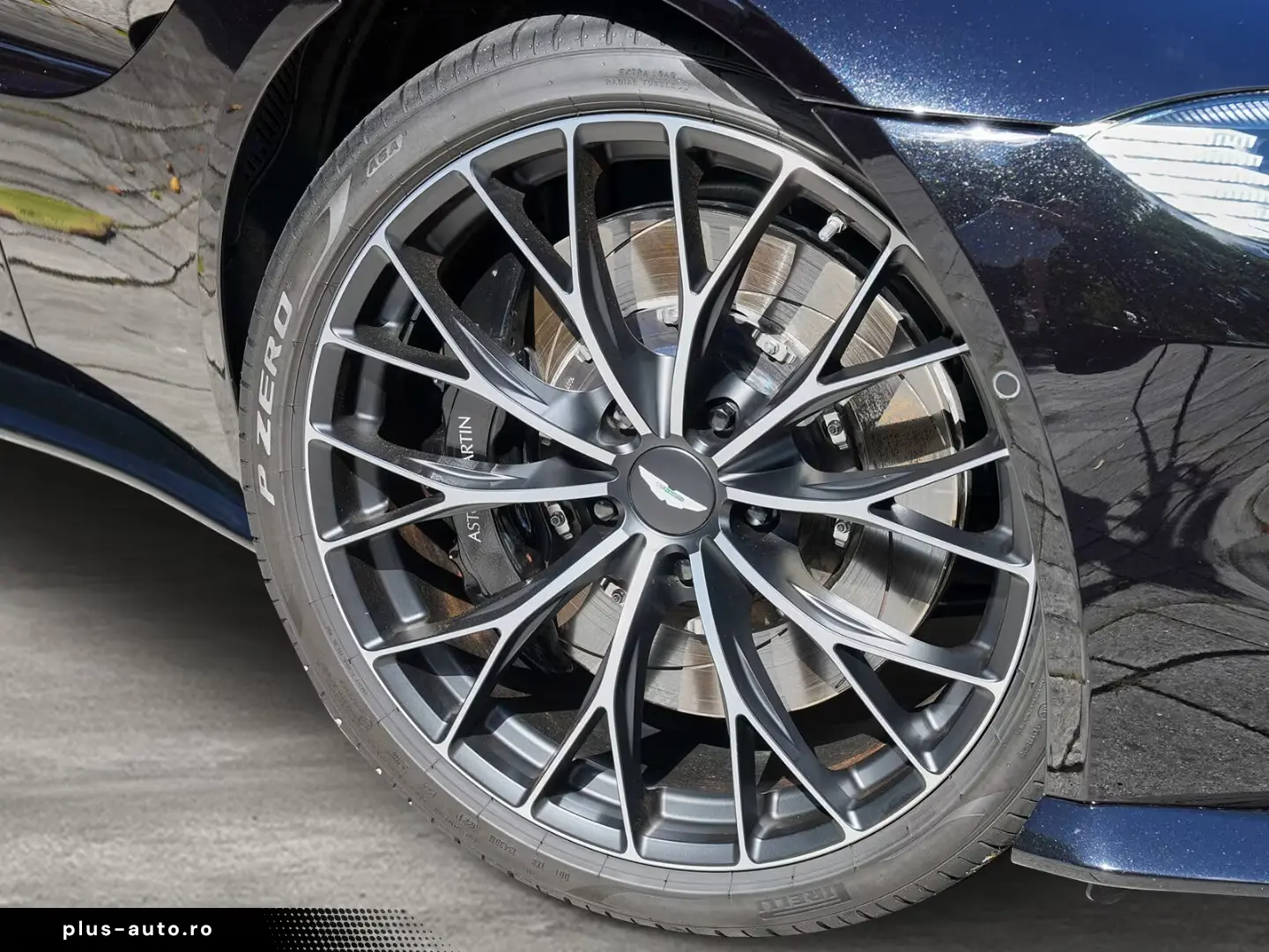 Aston Martin V8 Vantage Vantage V8 Coupe Onyx Black