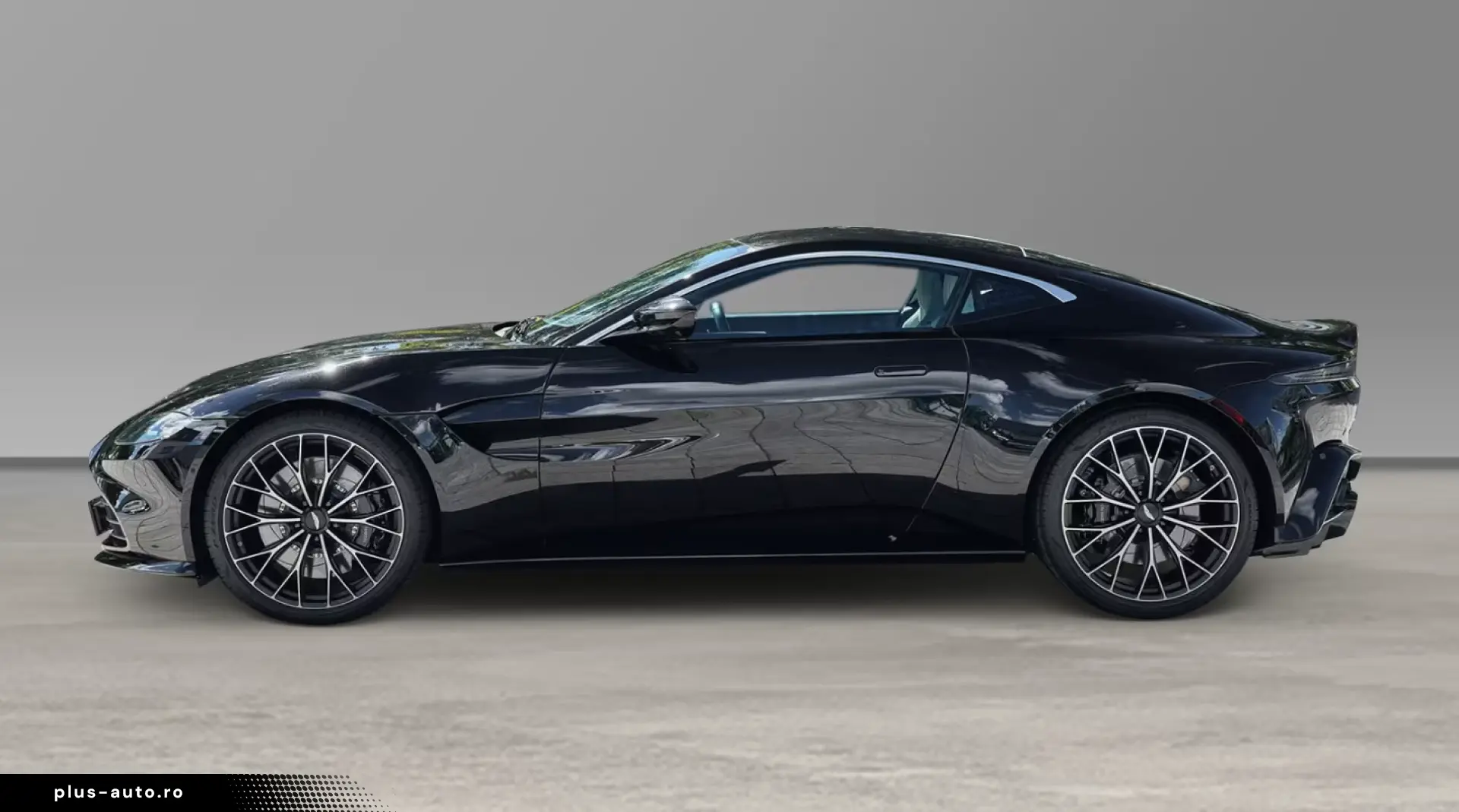 Aston Martin V8 Vantage Vantage V8 Coupe Onyx Black