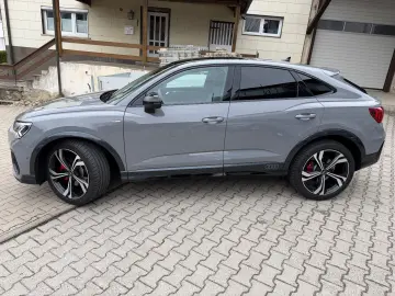 AUDI Q3 Sportback 40 TFSI quattro S line  fast VOLL