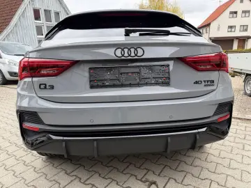 AUDI Q3 Sportback 40 TFSI quattro S line  fast VOLL
