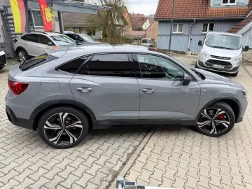 AUDI Q3 Sportback 40 TFSI quattro S line  fast VOLL