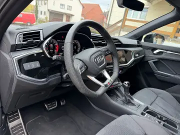 AUDI Q3 Sportback 40 TFSI quattro S line  fast VOLL
