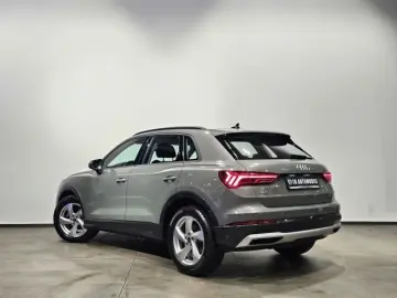 AUDI Q3 35 TFSI Sport Virtual LED Plus Standheiz. AHK