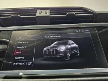 AUDI Q3 35 TFSI Sport Virtual LED Plus Standheiz. AHK