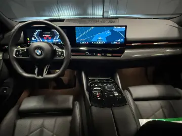 BMW 520d Touring M-Sport Travel Innov Standhz AHK