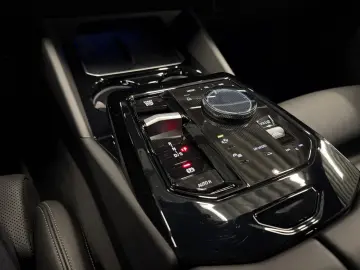 BMW 520d Touring M-Sport Travel Innov Standhz AHK