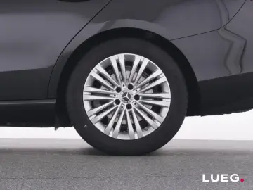 MERCEDES-BENZ C 180 Avantgarde MBUX LED-HP