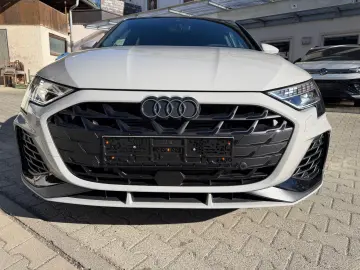 AUDI S3 Limousine quattro PORSCHE KREIDE   AKRAPOVIC