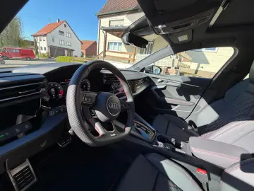 AUDI S3 Limousine quattro PORSCHE KREIDE   AKRAPOVIC