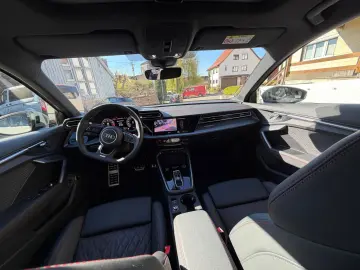 AUDI S3 Limousine quattro PORSCHE KREIDE   AKRAPOVIC