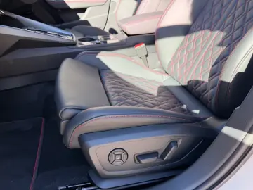AUDI S3 Limousine quattro PORSCHE KREIDE   AKRAPOVIC