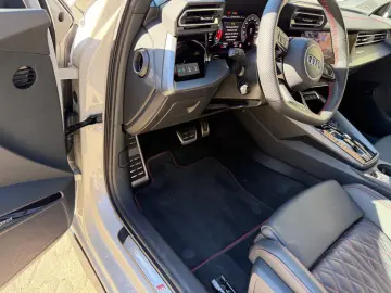 AUDI S3 Limousine quattro PORSCHE KREIDE   AKRAPOVIC