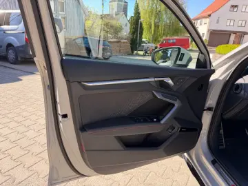 AUDI S3 Limousine quattro PORSCHE KREIDE   AKRAPOVIC