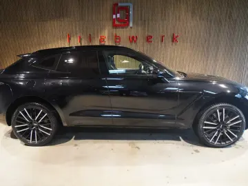 Aston Martin DBX 4.0 V8-BRD-U-frei-Schwarz Braun