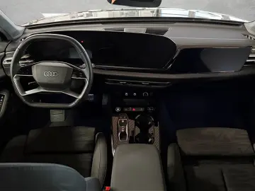 AUDI A5 Avant TFSI S line quattro S-tronic Matrix Nav