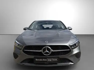 MERCEDES-BENZ A 200 Progressive AHK CarPlay LED Kamera