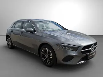 MERCEDES-BENZ A 200 Progressive AHK CarPlay LED Kamera