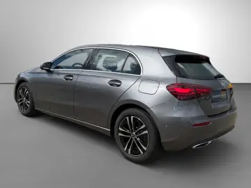 MERCEDES-BENZ A 200 Progressive AHK CarPlay LED Kamera