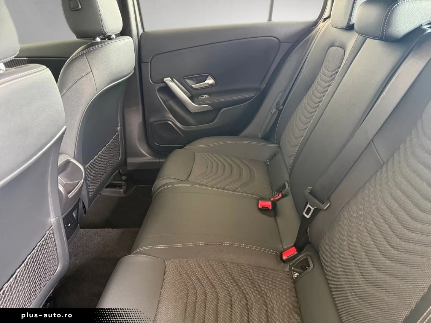 MERCEDES-BENZ A 200 Progressive AHK CarPlay LED Kamera