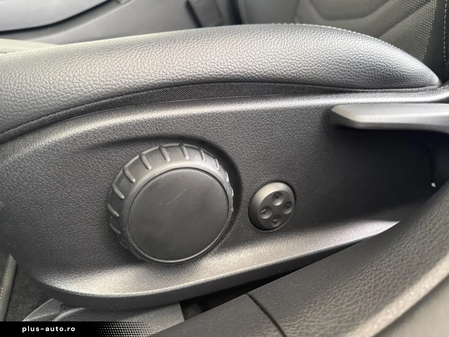 MERCEDES-BENZ A 200 Progressive AHK CarPlay LED Kamera