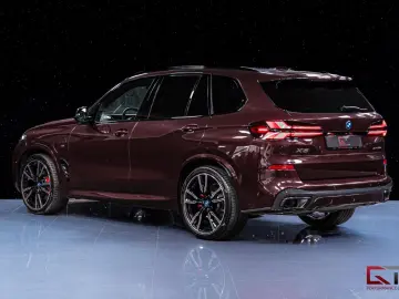 BMW X5 xDrive50e M-Sport B&W 22  Massage PanoSky DAP