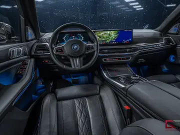 BMW X5 xDrive50e M-Sport B&W 22  Massage PanoSky DAP