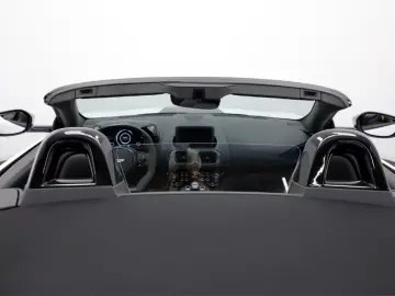 Aston Martin V8 Vantage F1 edition