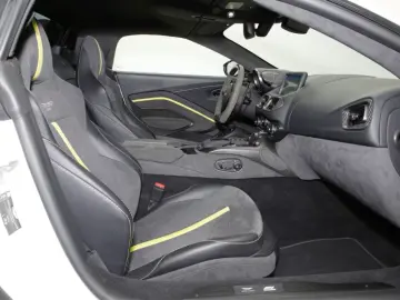 Aston Martin V8 Vantage F1 edition