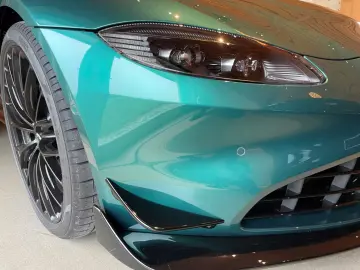 Aston Martin V8 Vantage Vantage V8 4 0 Roadster F1-