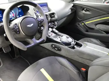 Aston Martin V8 Vantage F1 Edition