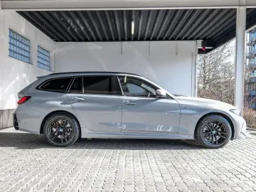 BMW 330e Touring M Sport LC Prof. Head-Up HiFi LED
