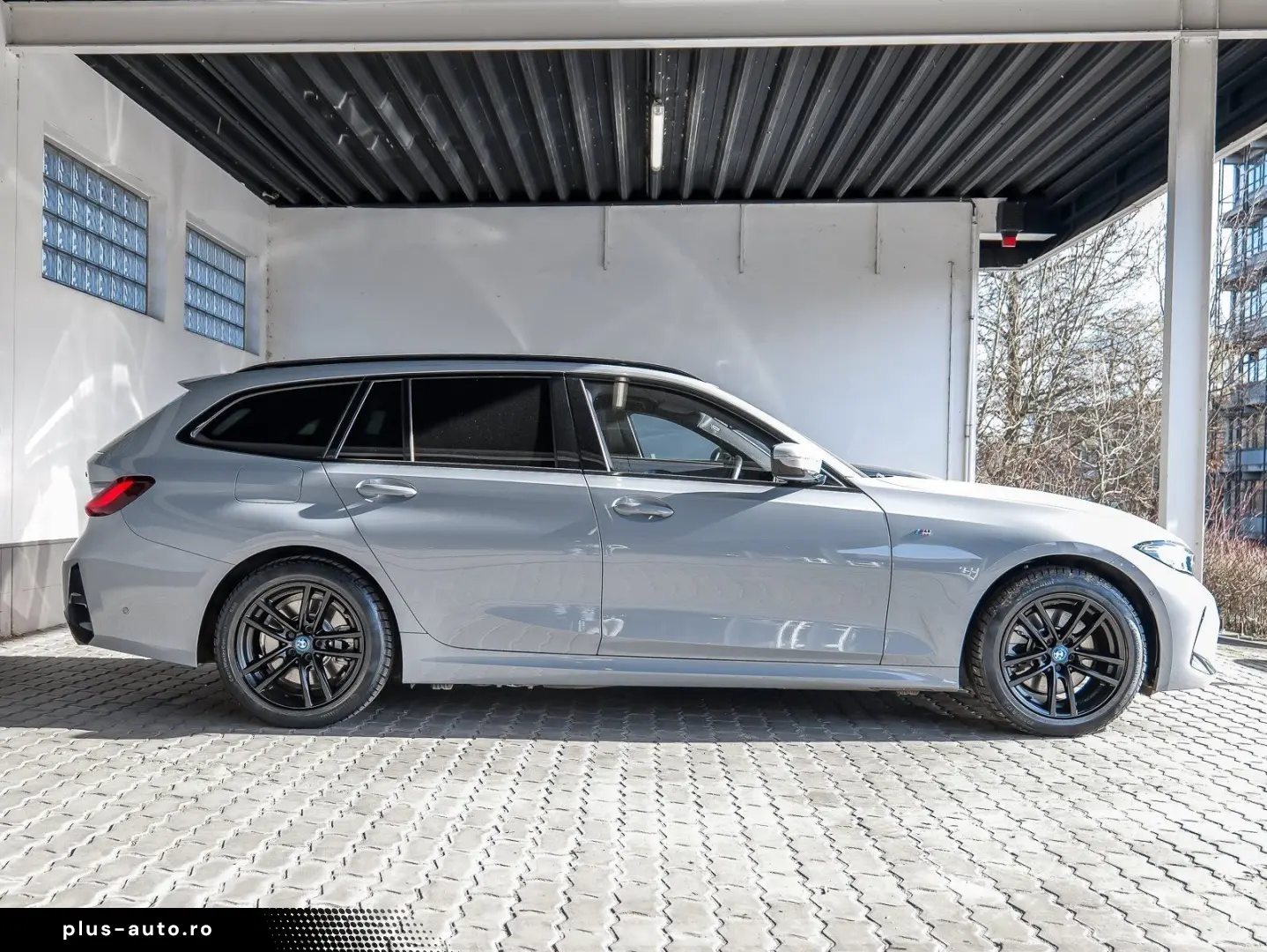 BMW 330e Touring M Sport LC Prof. Head-Up HiFi LED