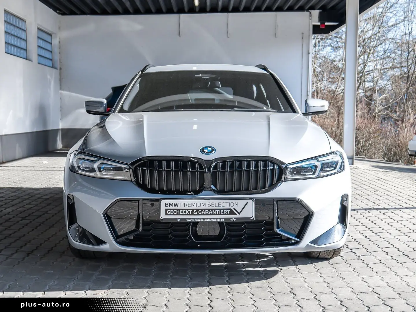 BMW 330e Touring M Sport LC Prof. Head-Up HiFi LED