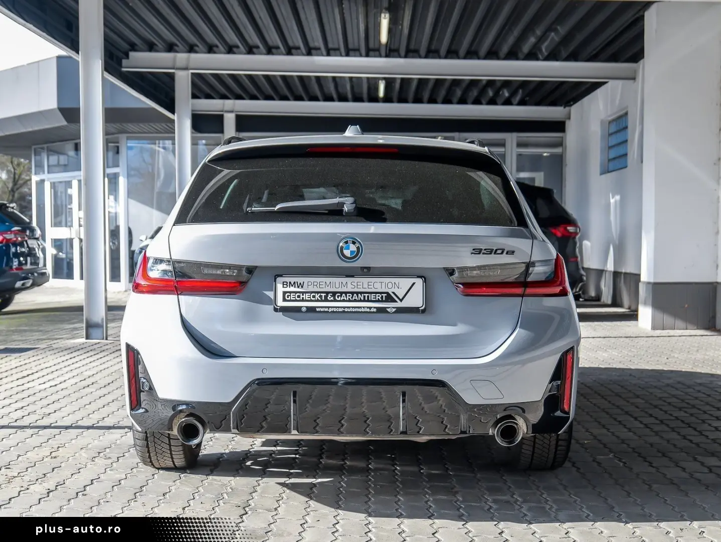 BMW 330e Touring M Sport LC Prof. Head-Up HiFi LED