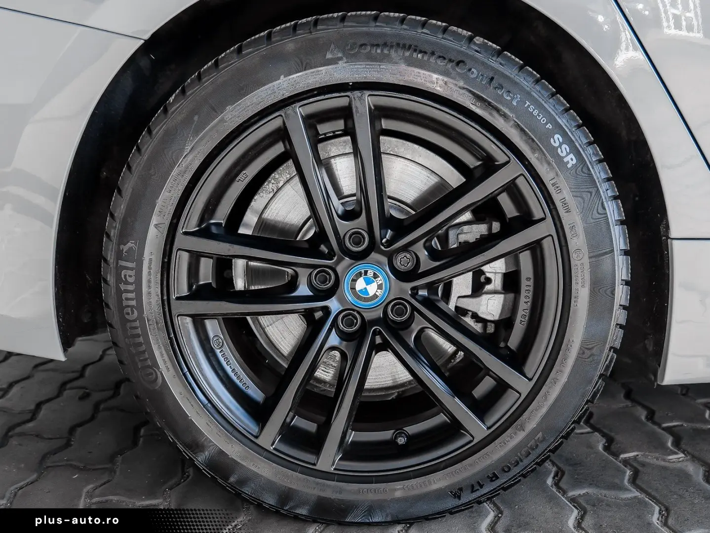 BMW 330e Touring M Sport LC Prof. Head-Up HiFi LED