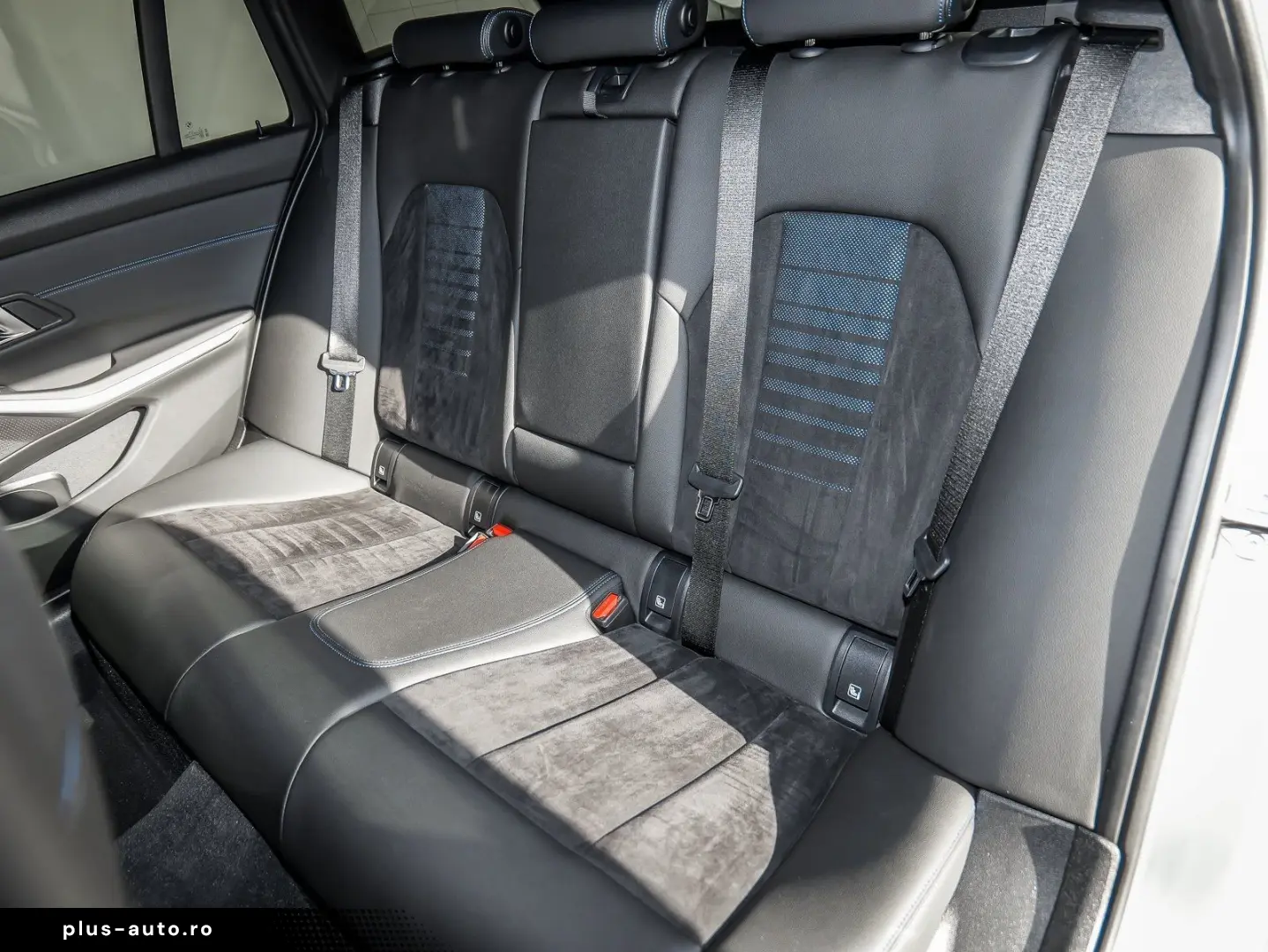 BMW 330e Touring M Sport LC Prof. Head-Up HiFi LED
