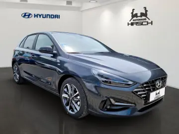 HYUNDAI i30 1.5 T-GDI 48V ADVANTAGE NAVI LED SHZ Kamera