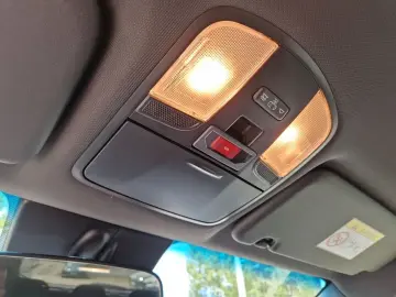 HYUNDAI i30 1.5 T-GDI 48V ADVANTAGE NAVI LED SHZ Kamera