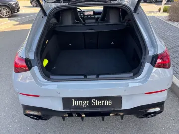 MERCEDES-BENZ CLA 35 AMG 4MATIC Shooting Brake