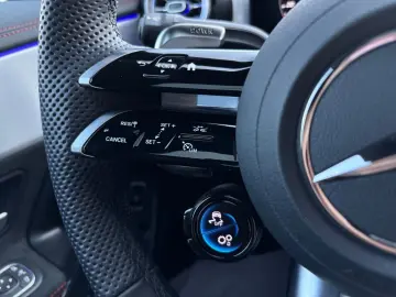 MERCEDES-BENZ CLA 35 AMG 4MATIC Shooting Brake