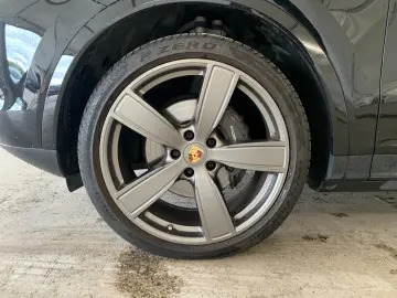 PORSCHE Cayenne Coupe E-Hybrid PLATINIUM ACC 360  22