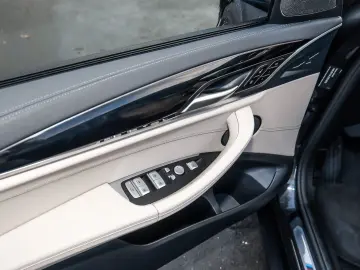 BMW X3 xDrive30i M Sport HUD PANO ACC AHK 360 KAM