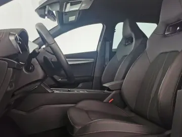 CUPRA Formentor 1.4 TSI e-HYBRID 180kW LED RFK NAV SHZ