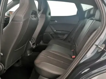 CUPRA Formentor 1.4 TSI e-HYBRID 180kW LED RFK NAV SHZ