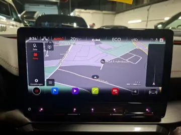 CUPRA Formentor 1.4 TSI e-HYBRID 180kW LED RFK NAV SHZ