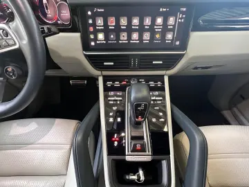 PORSCHE Cayenne Coupe GTS  14WEGE Vierradlenk HUD Matrix