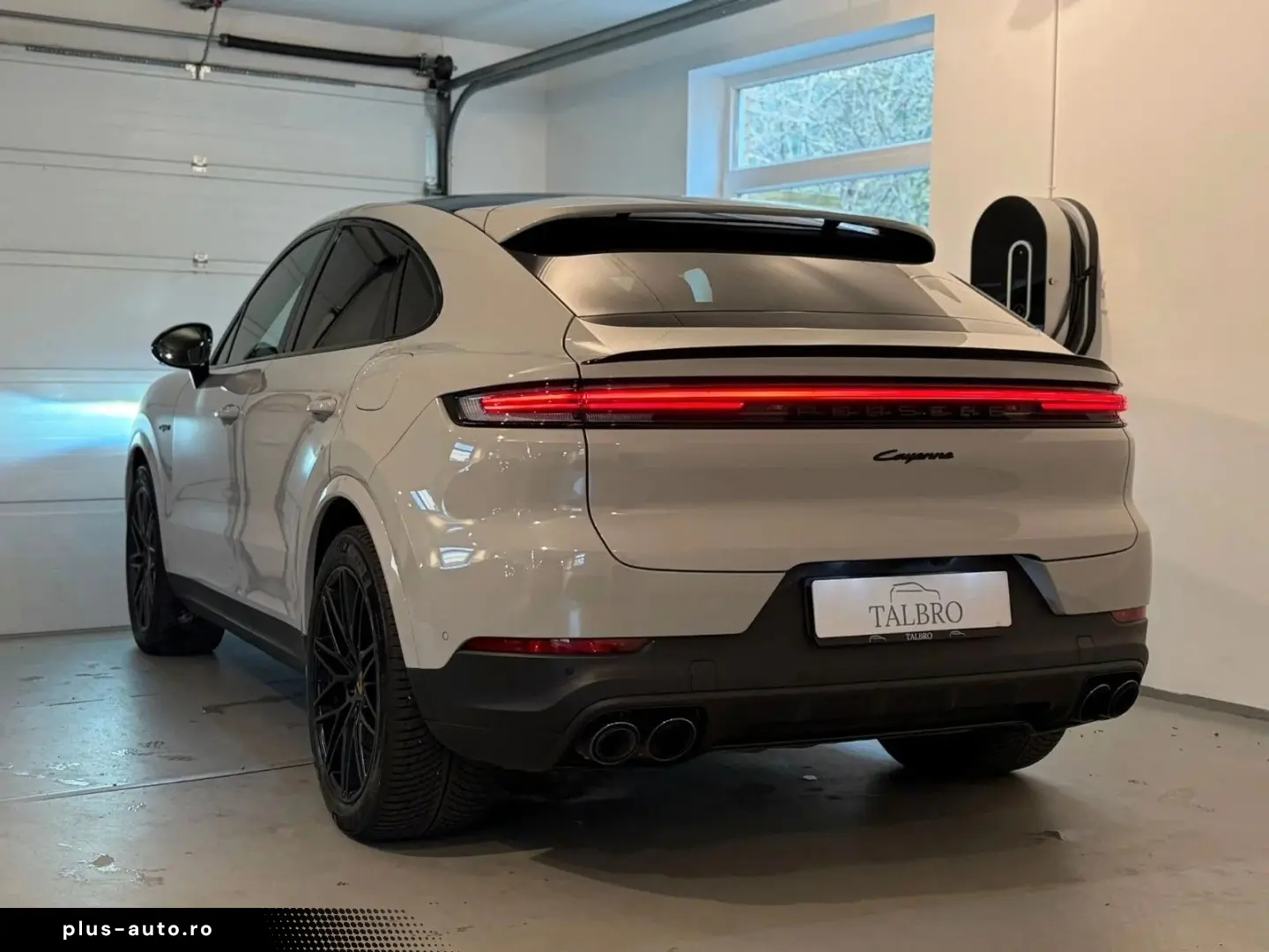 PORSCHE Cayenne Coupe E-Hybrid Kreide PSE 360 HUD BOSE