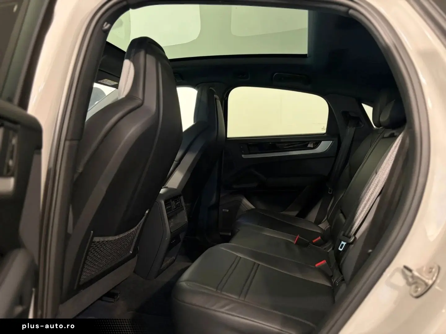PORSCHE Cayenne Coupe E-Hybrid Kreide PSE 360 HUD BOSE