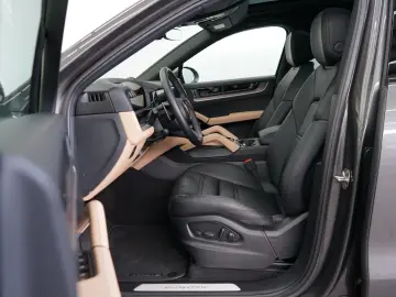 PORSCHE Cayenne Coupe E-Hybrid P-Display HA-Lenkung Inno